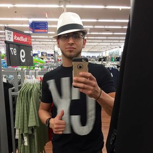 Meet your Posher, Rafael